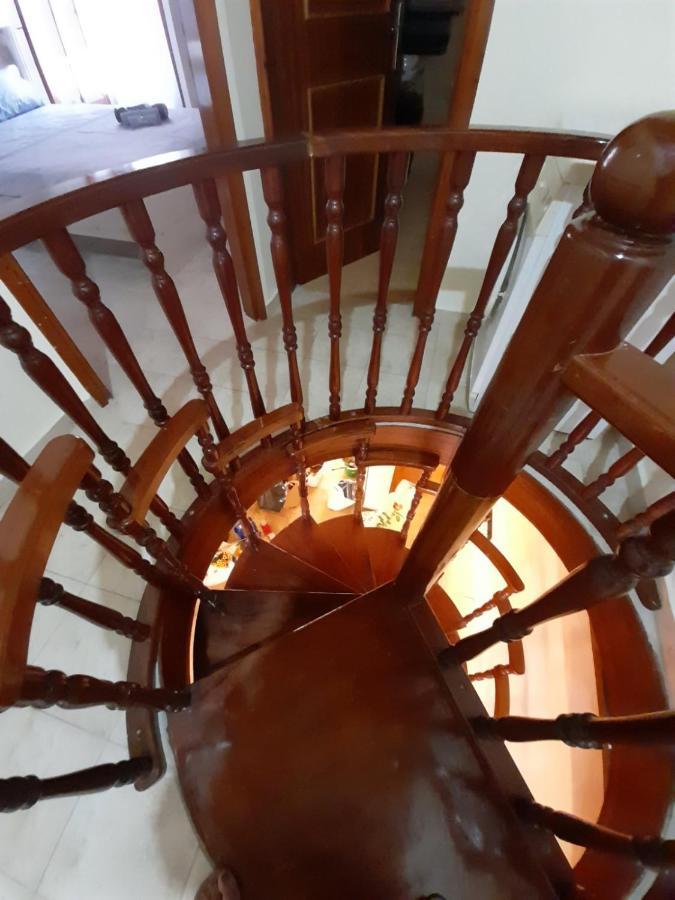 Adorable 2 Floors Two Bedroom Vacation Maisonette *