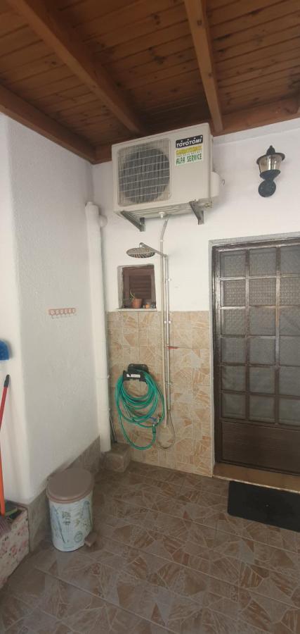 Adorable 2 Floors Two Bedroom Vacation Maisonette *